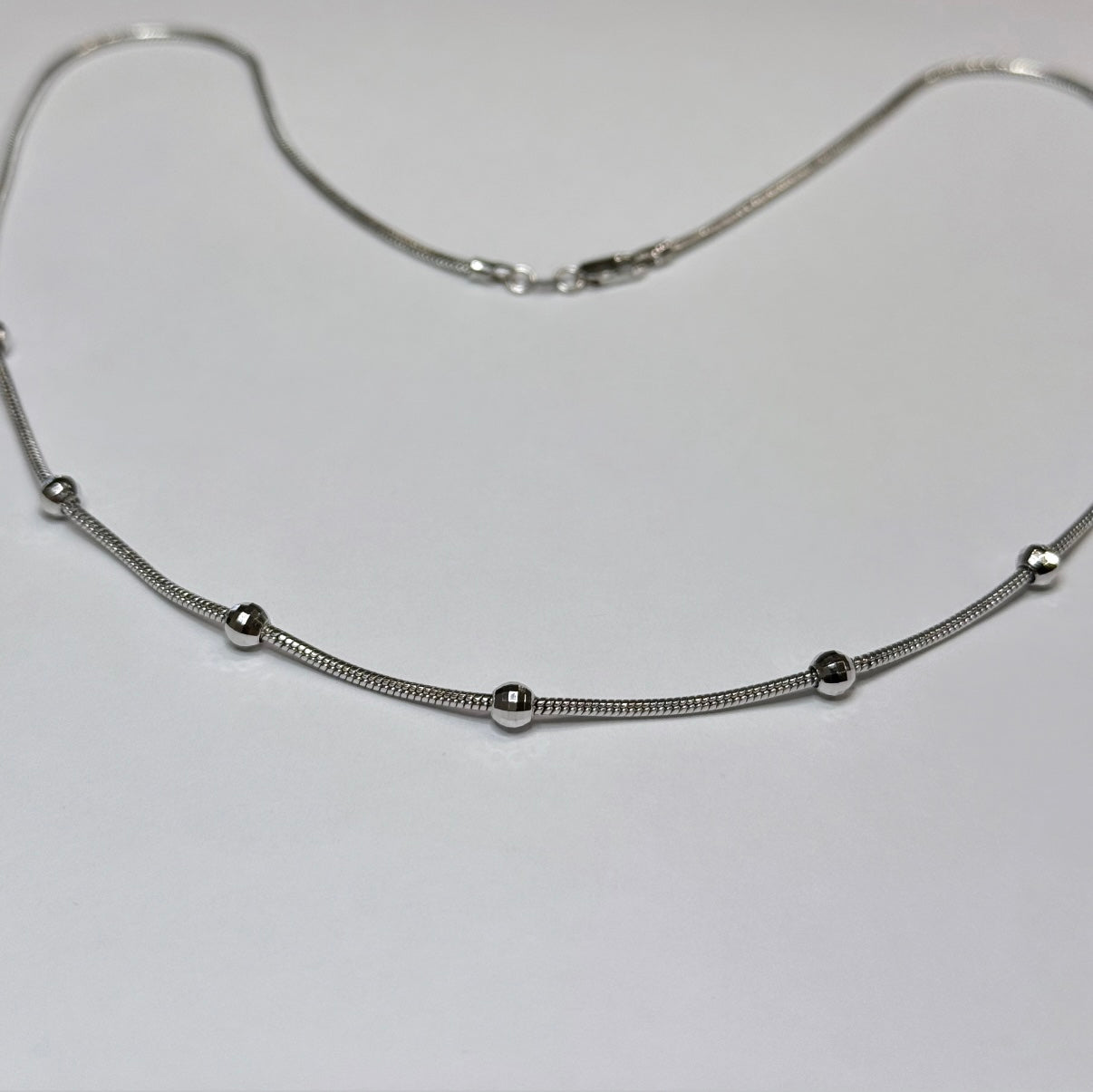 14k Snake Chain & Stationary Beads