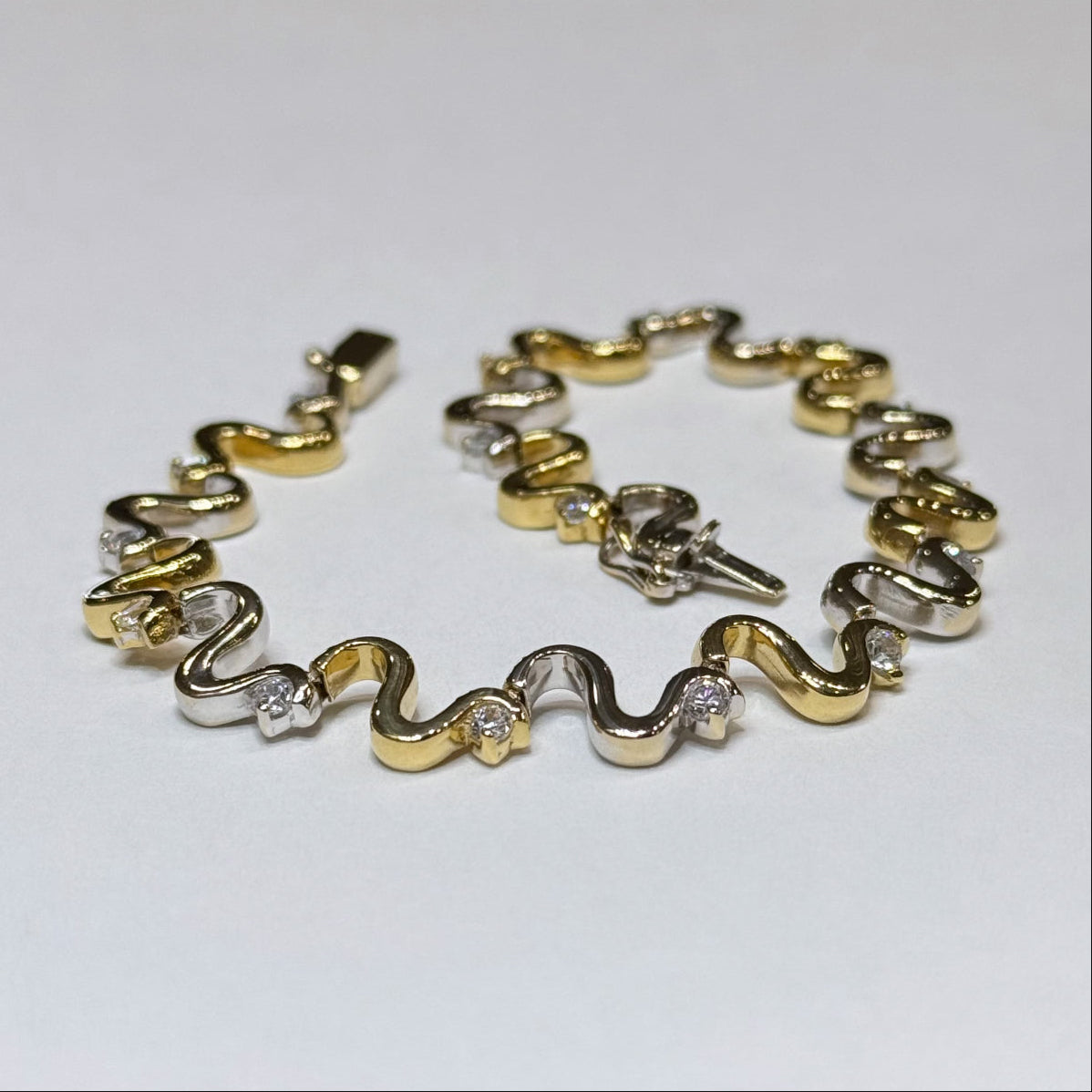 18k Two-tone CZ Wave Bracelet