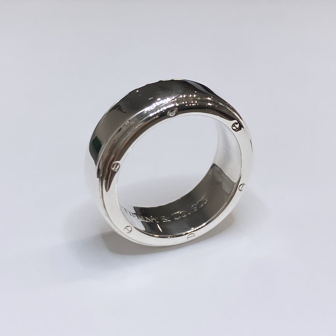 T & Co. Nail Head Wide Ring 925