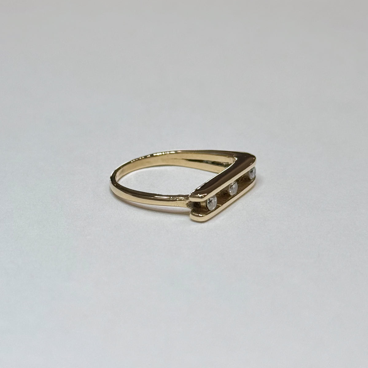 14k Three-stone Diamond Band Ring 1/7ctw