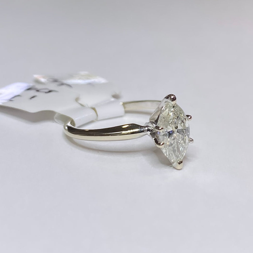 0.96ct Marquise Solitaire 14k