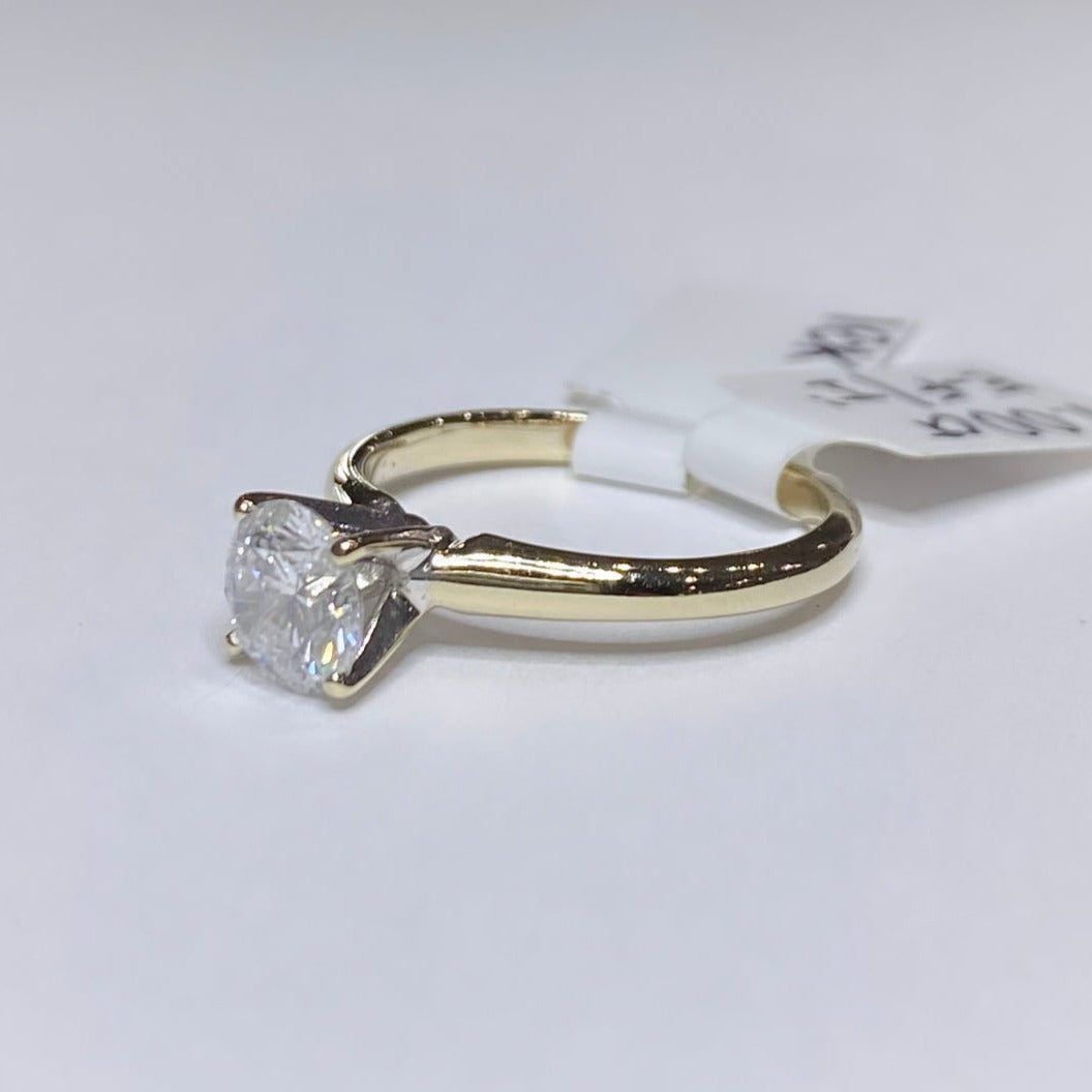 1.00ct Round Cut Diamond Solitaire 18k IGI