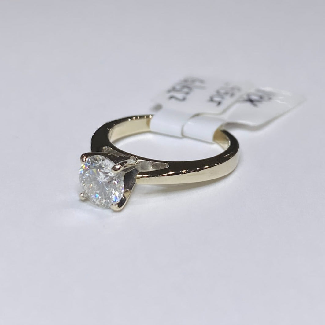 0.95ct Round Brilliant Celebration Diamond Solitaire Ring 18k