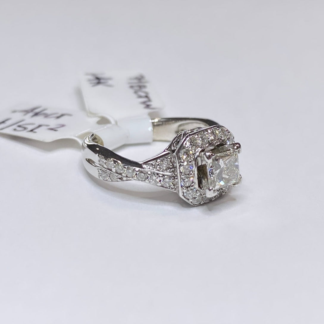 0.46ct Princess Cut Diamond & Halo Crossover Ring 14k