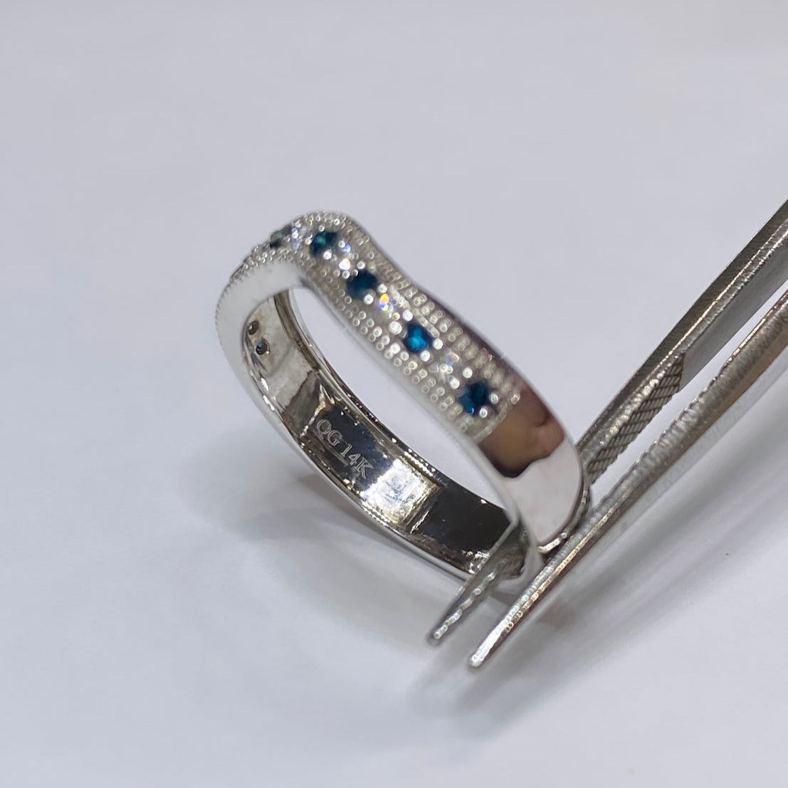 White & Blue Diamond Curved Band 14k