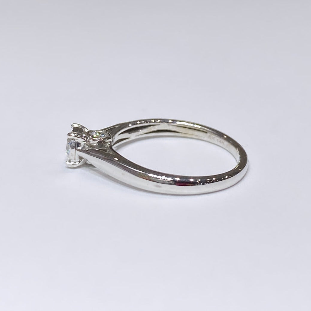 14k Round Diamond Solitaire 1/3ctw
