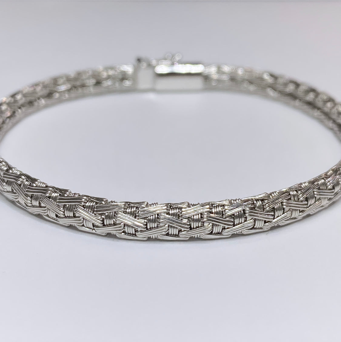 18k Unisex Woven Bracelet