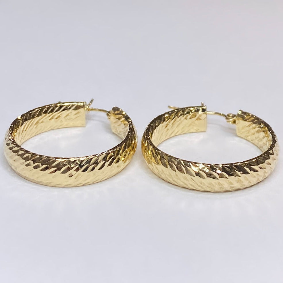 10k Medium Hoop Earrings