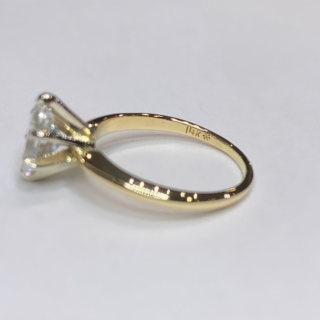 1ct Oval Shape Diamond Solitaire