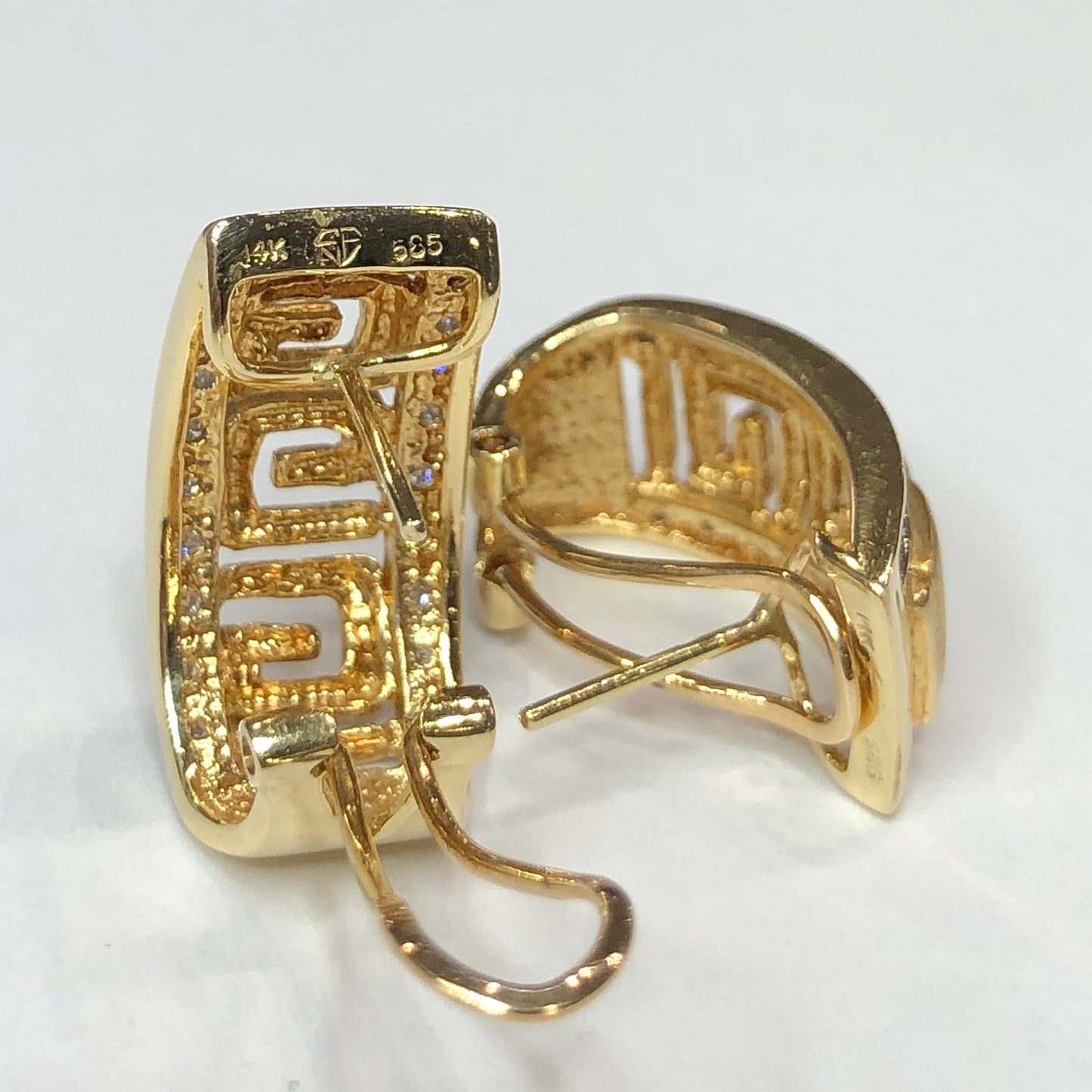14k Greek Key Design Earrings