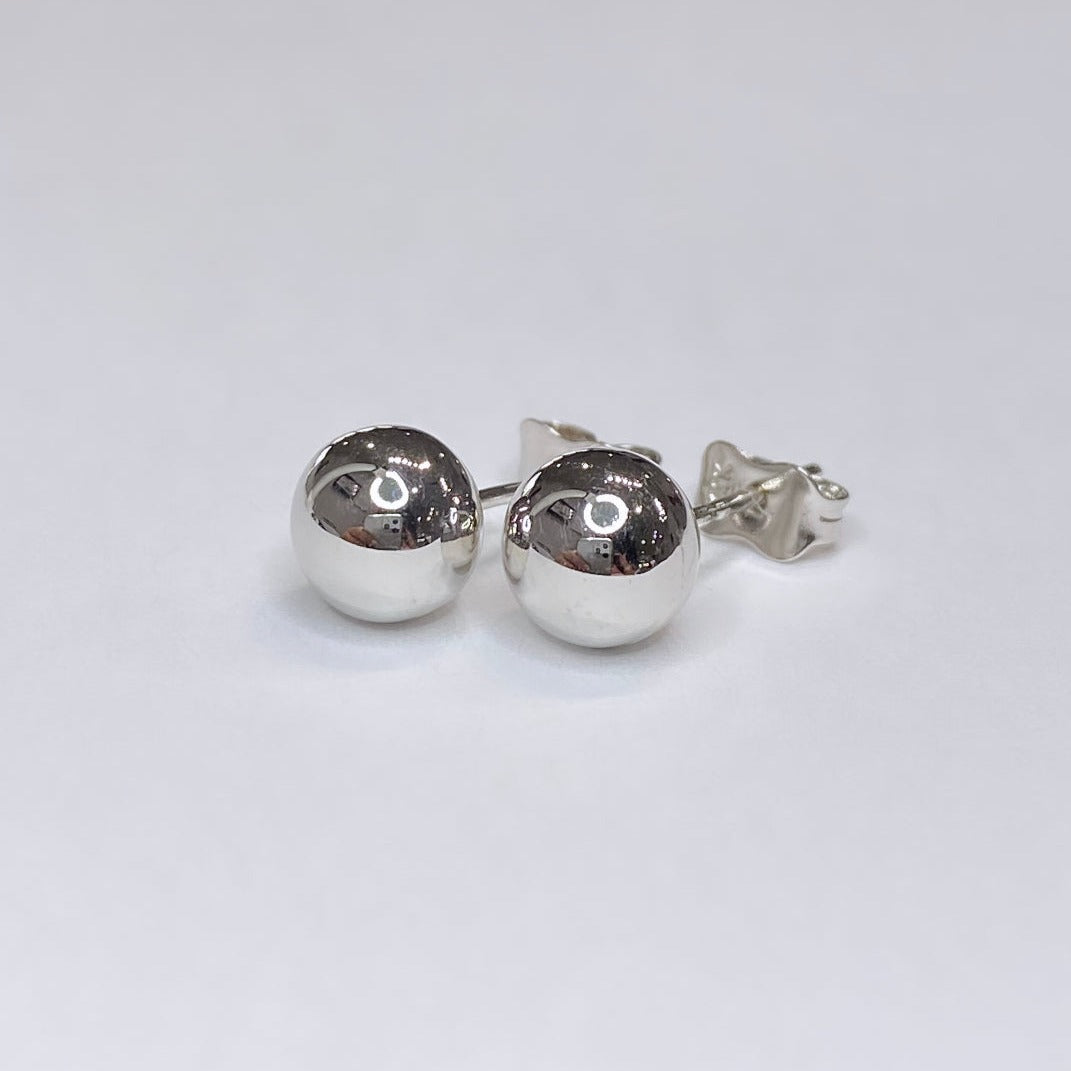 14k White Gold Knob Earrings