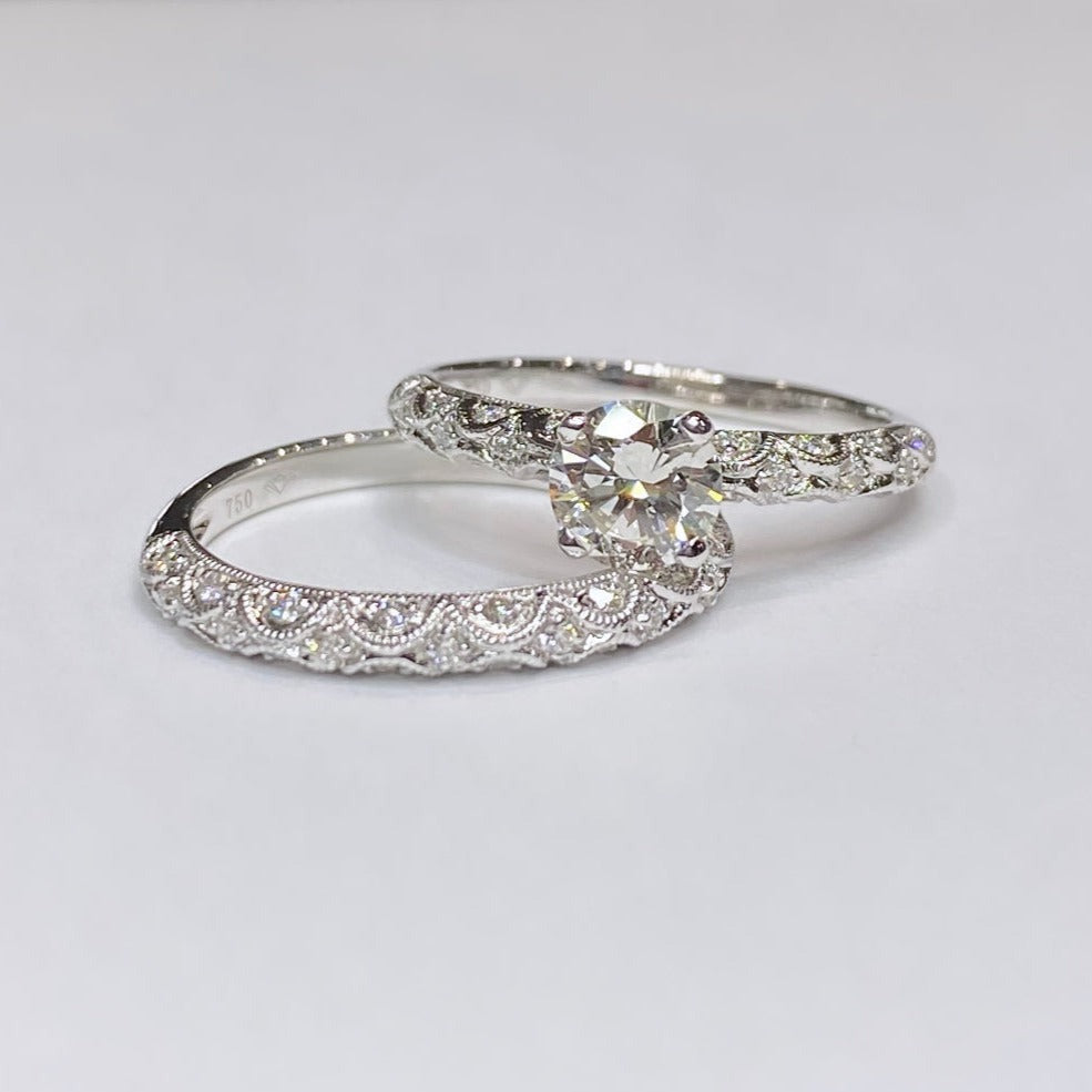 18k Round Brilliant Milgrain Dome Bridal Set