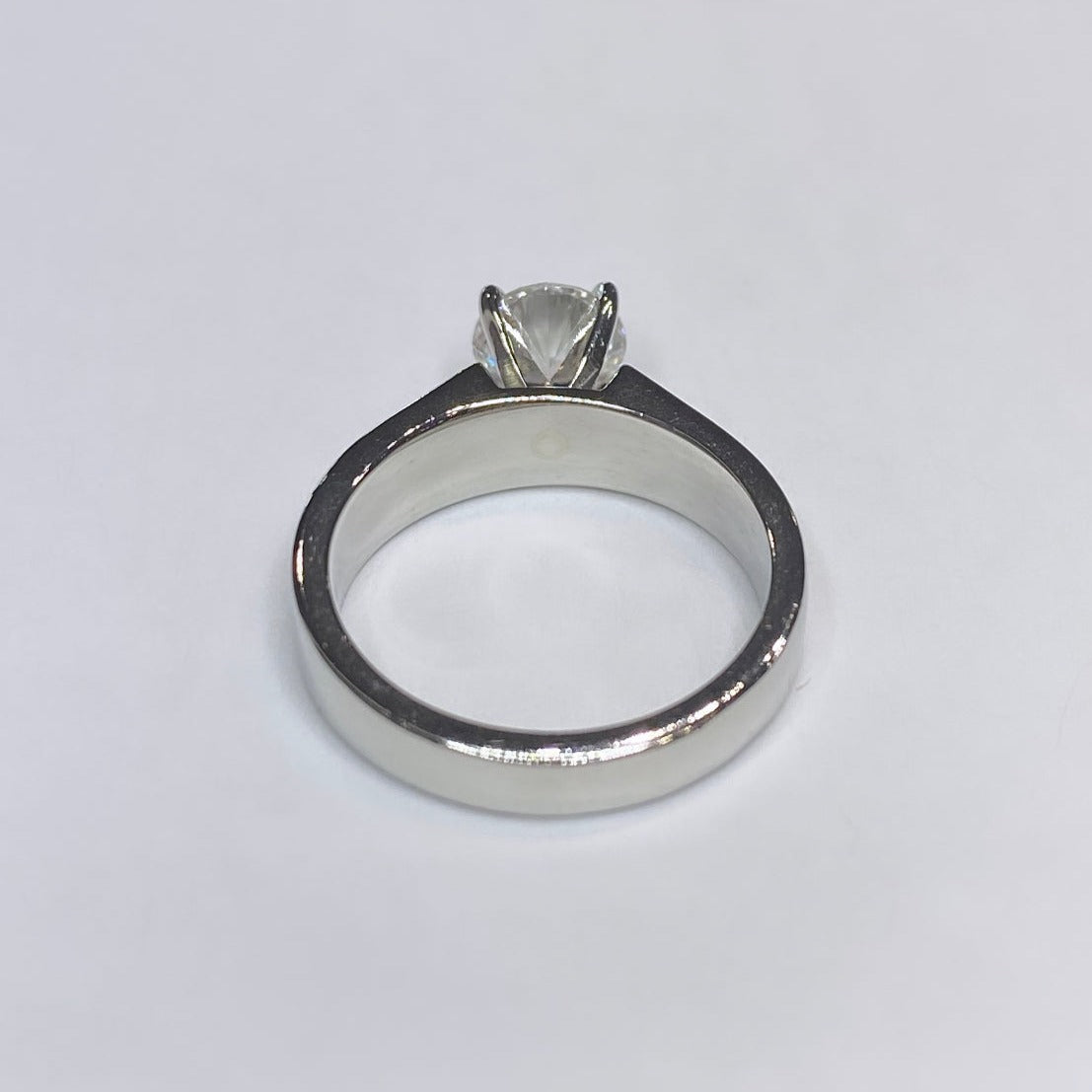 1ct G.I.A. Certified Round Brilliant Solitaire