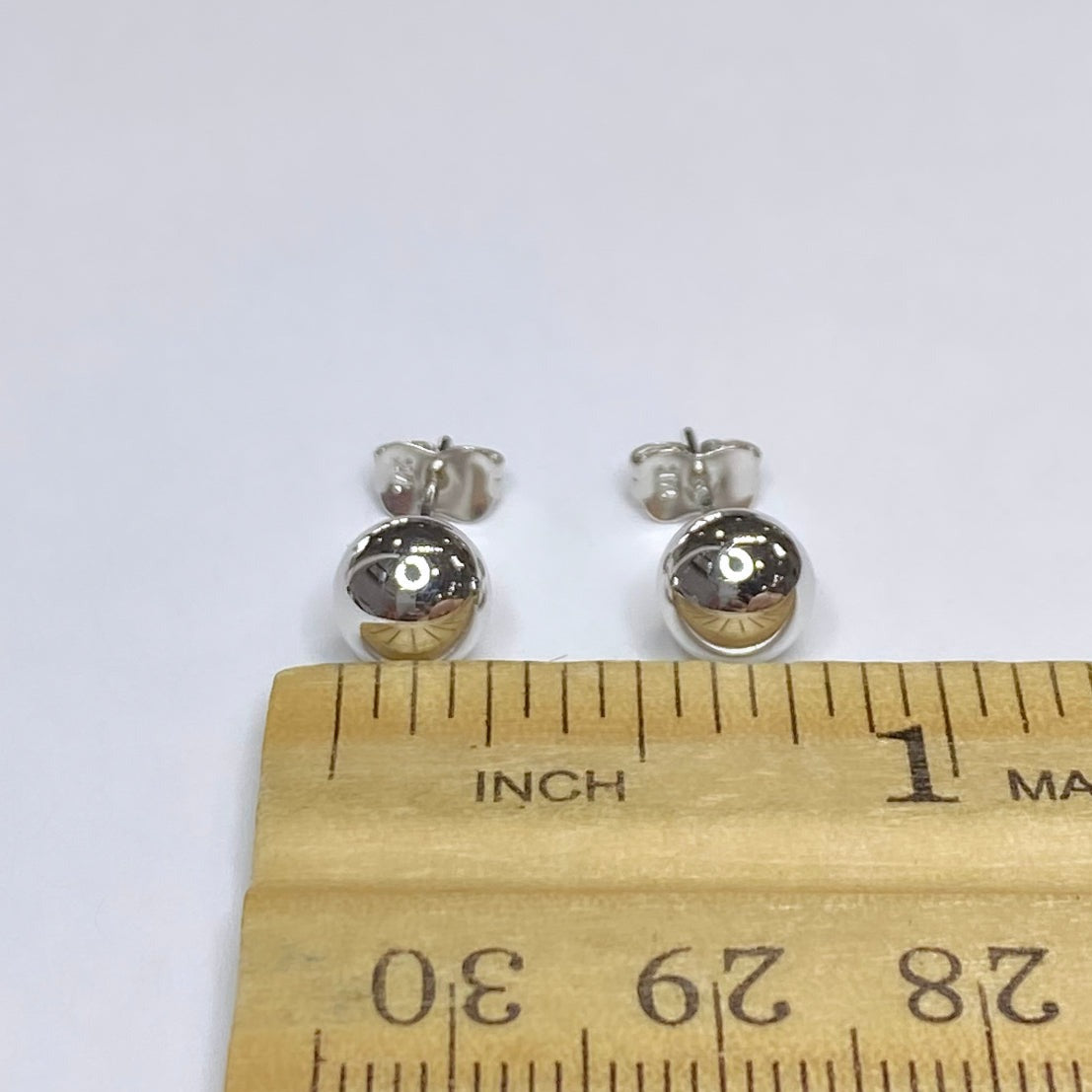 14k White Gold Knob Earrings