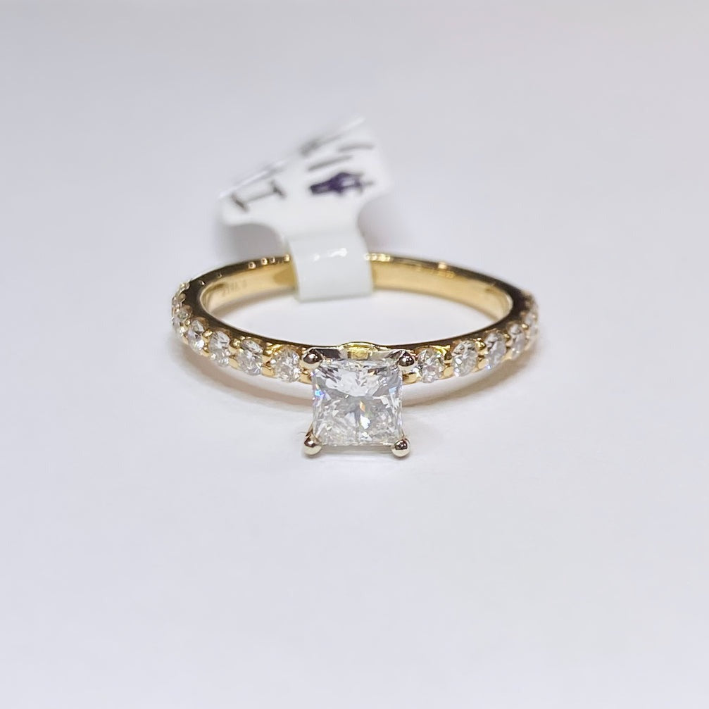 1ctw Princess Cut & Round Diamond Ring