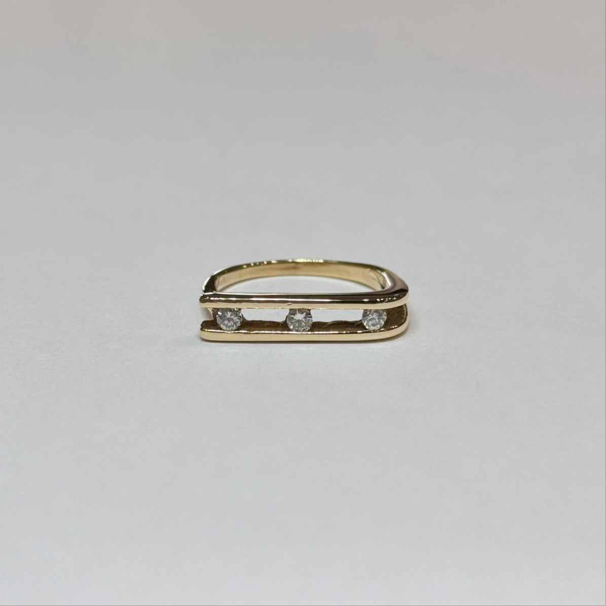 14k Three-stone Diamond Band Ring 1/7ctw