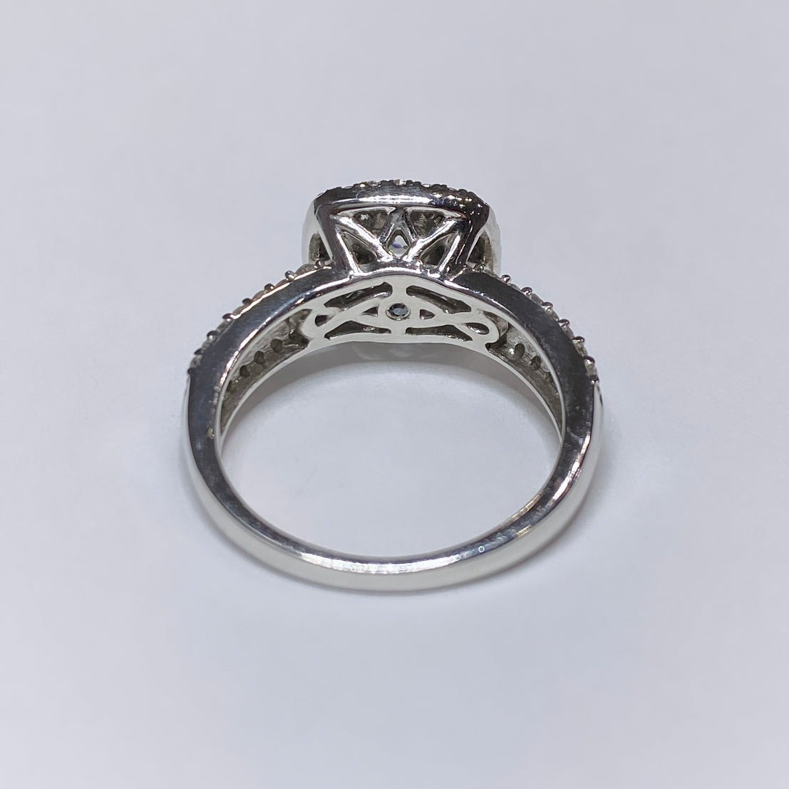7/8ctw Double Halo Diamond Ring 10k