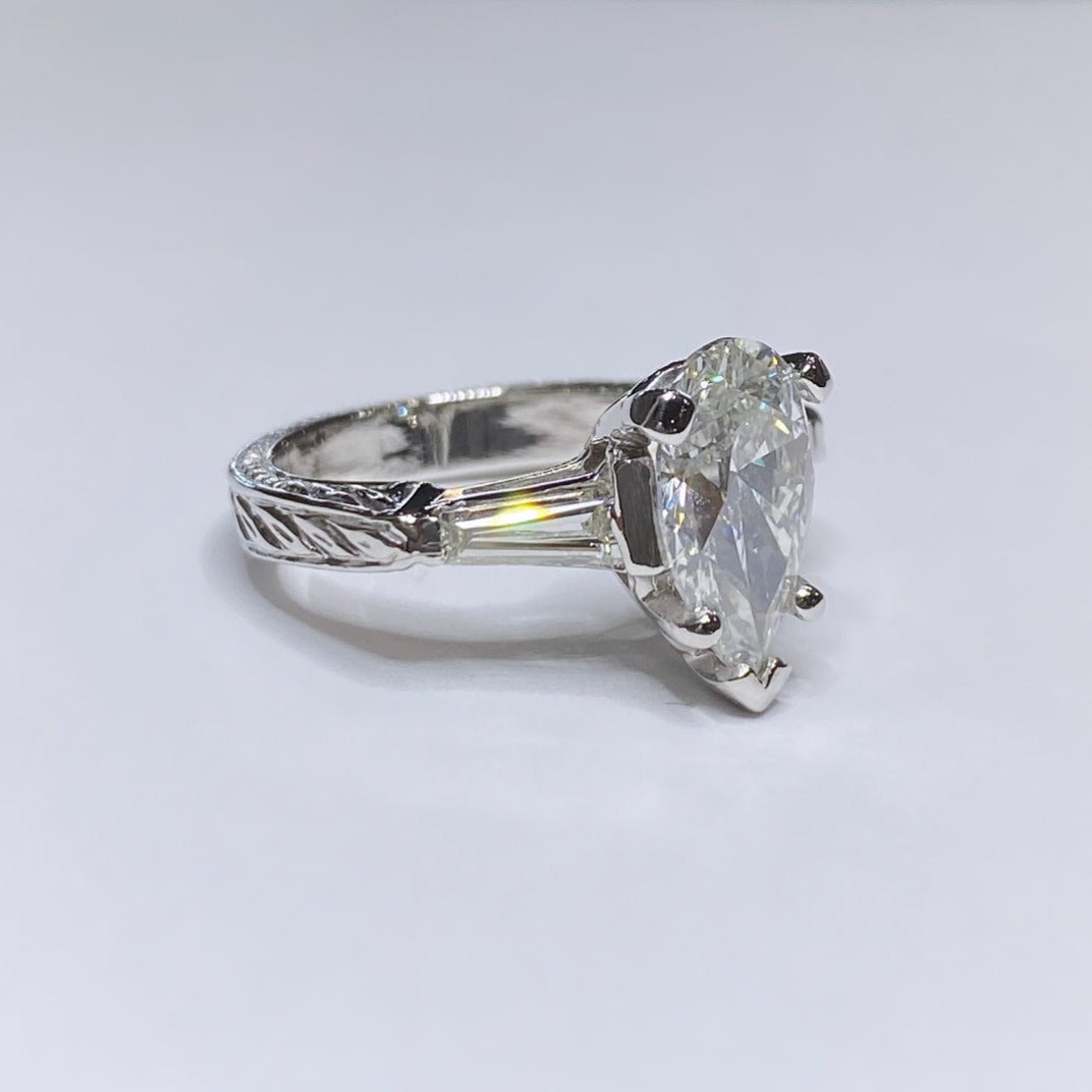 3 1/8ct Pear Shape Diamond Ring 14k