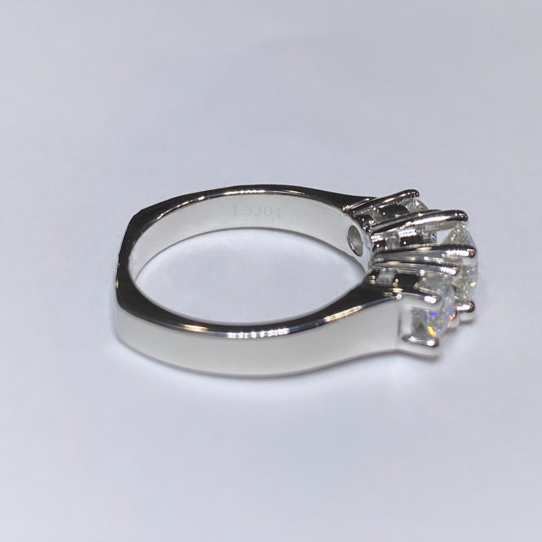 1.10ctw Three Stone Diamond Ring 14k