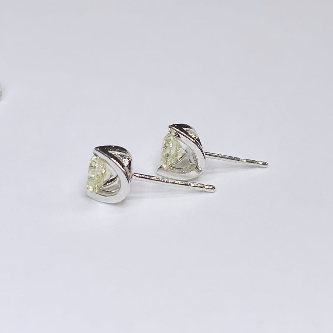 14k Round Tension-set Diamond Stud Earrings