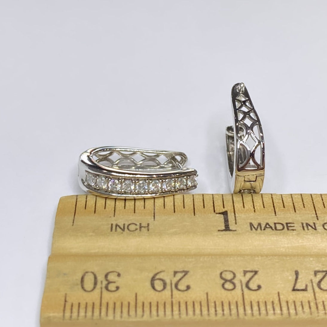 10k Oval Hoop Diamond Earrings