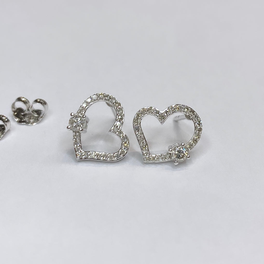 10k Open Heart Diamond Earrings