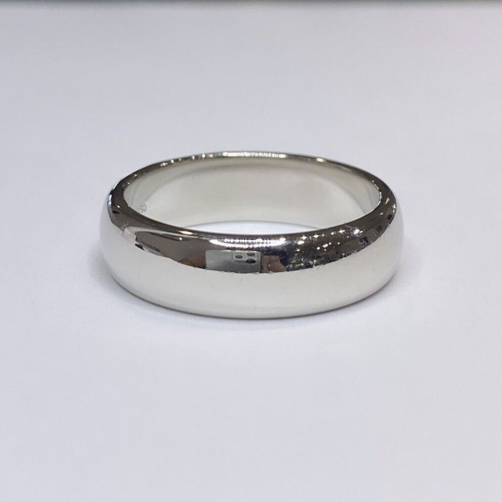 T & Co. Platinum Wedding Band